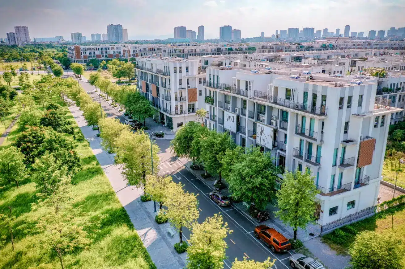 Tiến độ xây dựng dự án The Manor Central Park tháng 10 năm 2024. Tiến độ xây dựng dự án The Manor Central Park tháng 10/2024