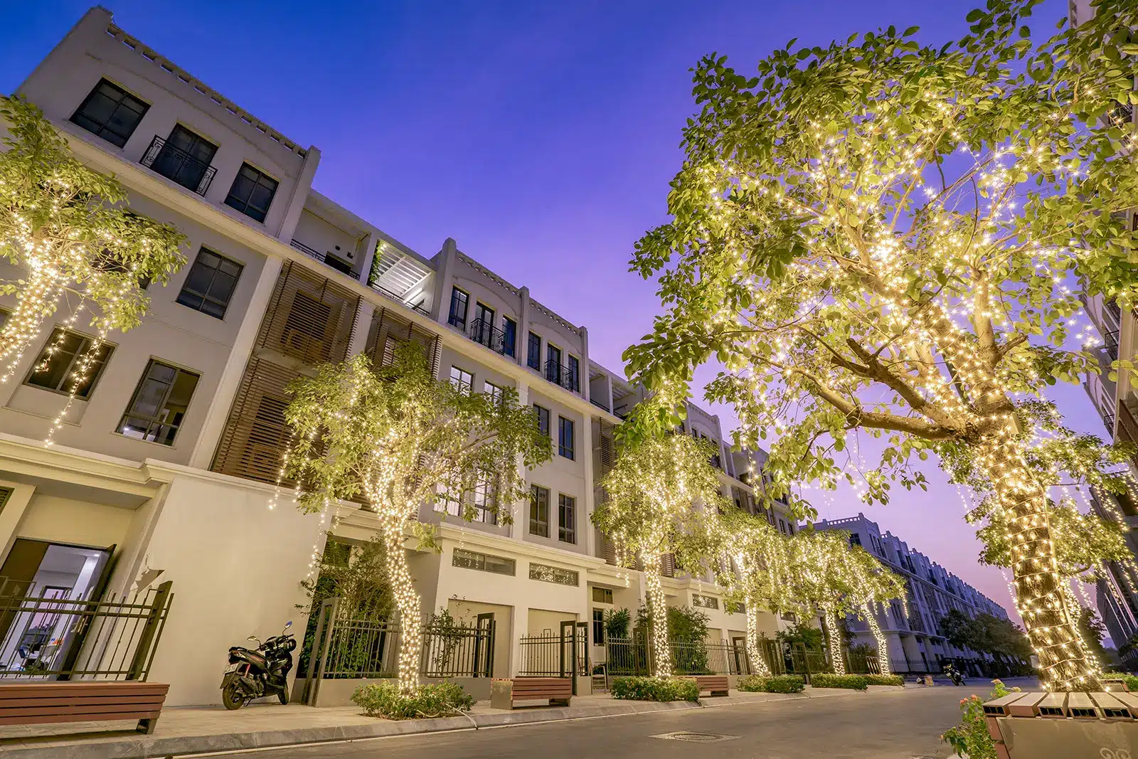 Tiến độ xây dựng dự án The Manor Central Park tháng 10 năm 2024.