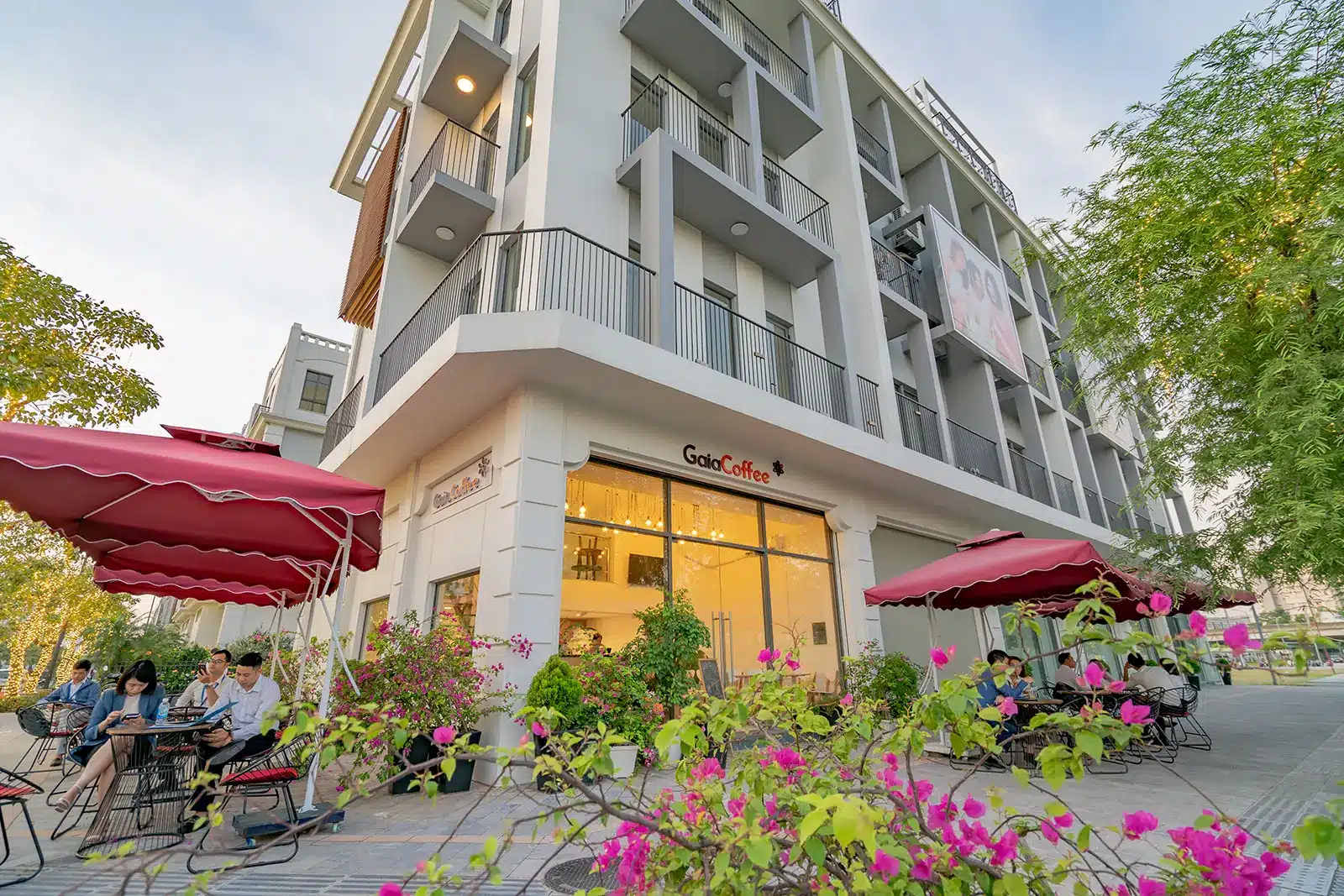 Tiến độ xây dựng dự án The Manor Central Park tháng 10 năm 2024.