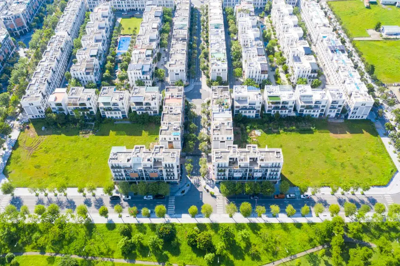 Tiến độ xây dựng dự án The Manor Central Park tháng 10 năm 2024.