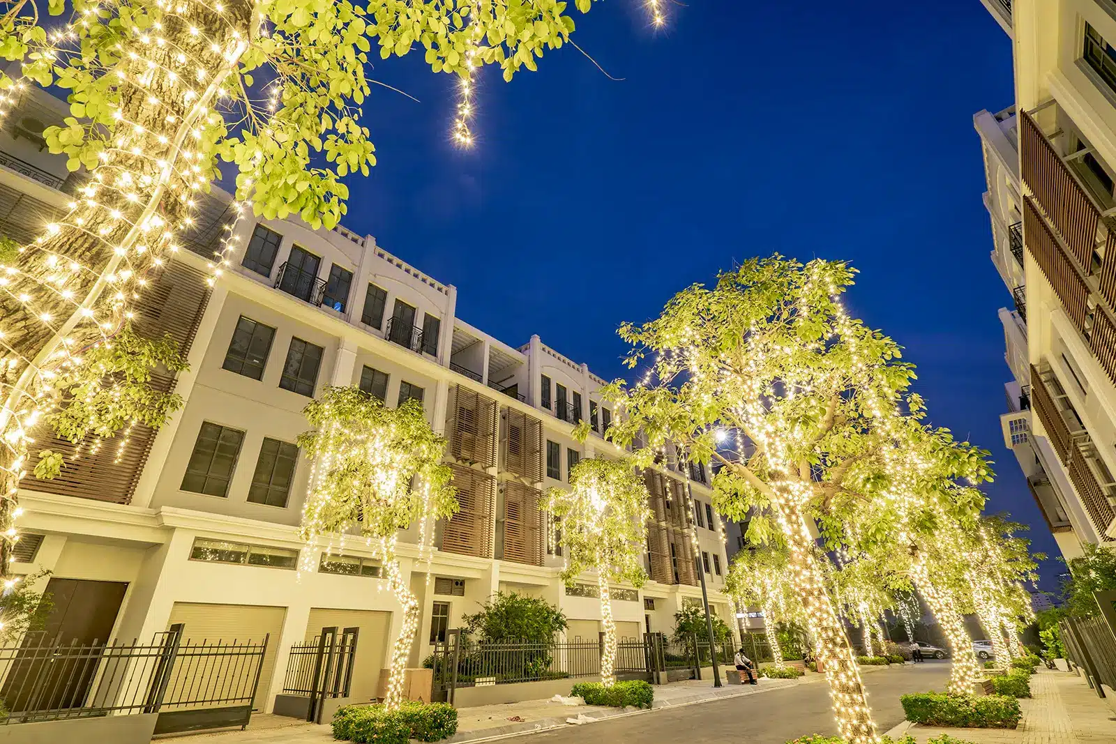 Tiến độ xây dựng dự án The Manor Central Park tháng 10 năm 2024.