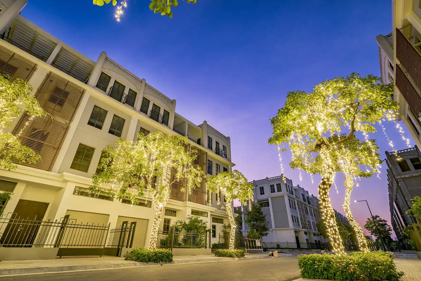 Tiến độ xây dựng dự án The Manor Central Park tháng 10 năm 2024.